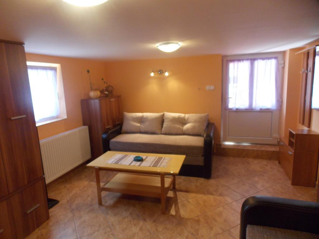 Szonja Apartman Egerszalók Eksteriør billede